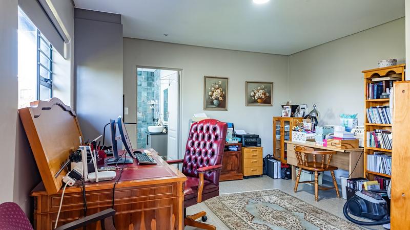 3 Bedroom Property for Sale in Outeniqua Strand Western Cape